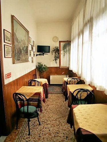 Trentina Hotel Milan